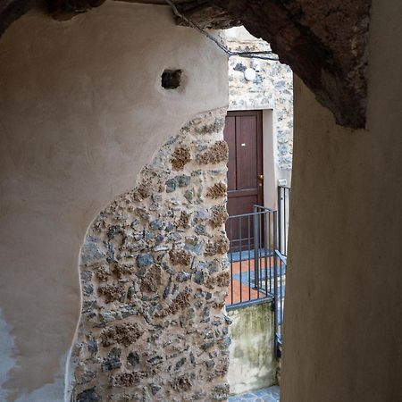 Dimora Del Borgo Affittacamere Санджинето Екстериор снимка